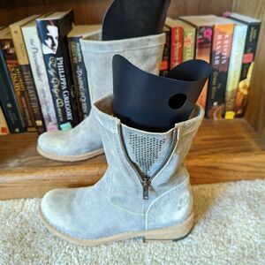 FELMINI anthropologie cream and taupe leather booties stuffed zip side euc sz 37